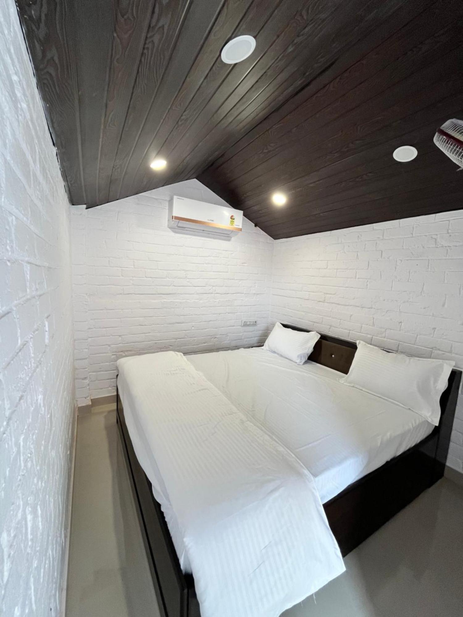 The Royal Hut Hotel Ajmer Buitenkant foto